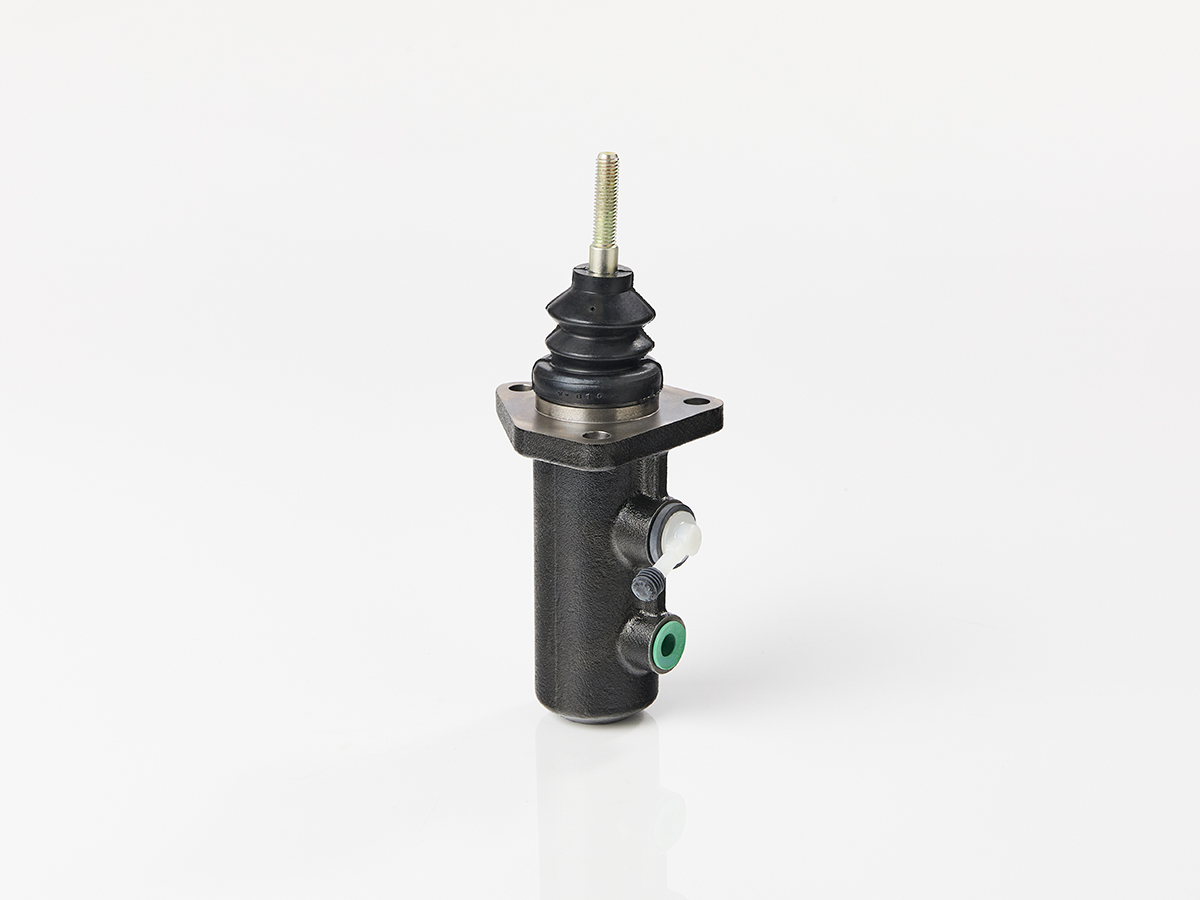 An image showing the front view of Master Cylinder (Part 15/920208)