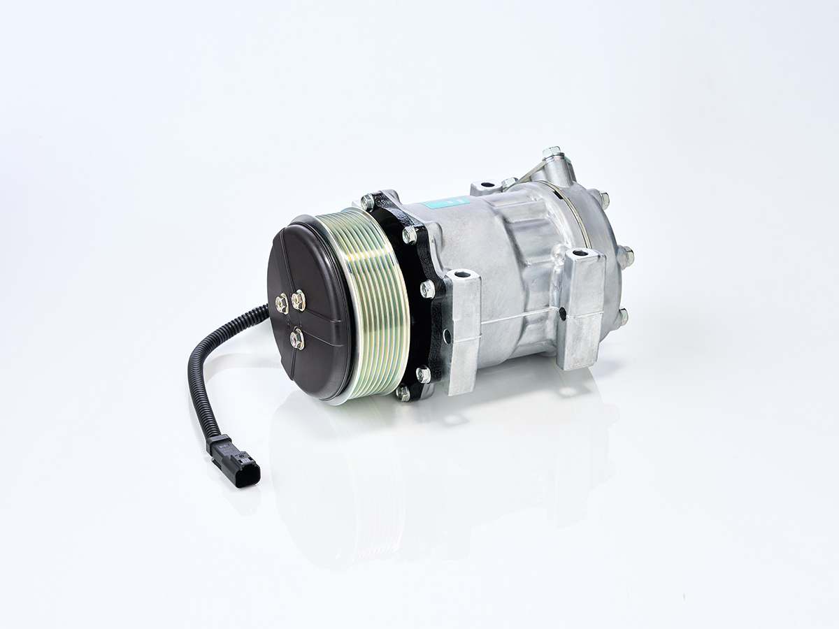 JCB COMPRESSOR 320/08562