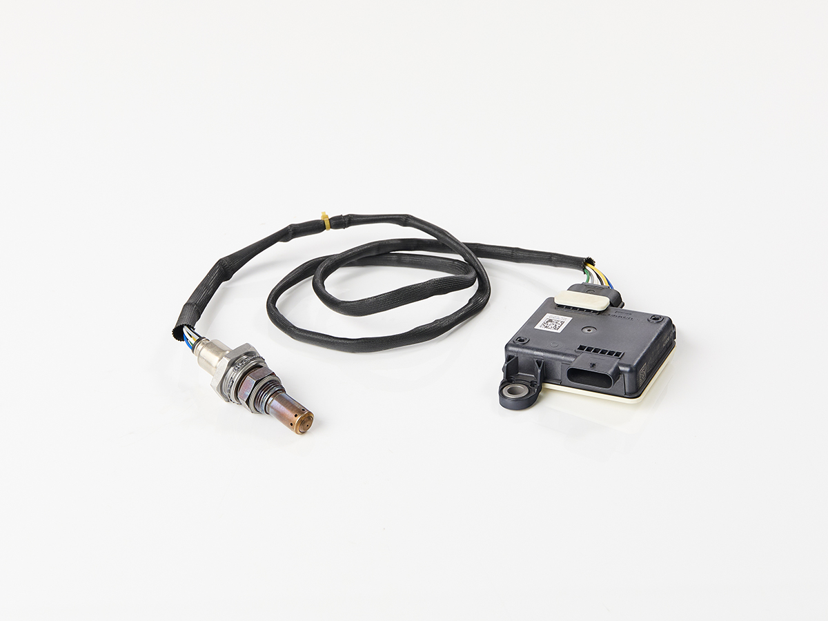 An image showing the front view of NOx Sensor - 24V - 1040 mm (Part 320/A9087)