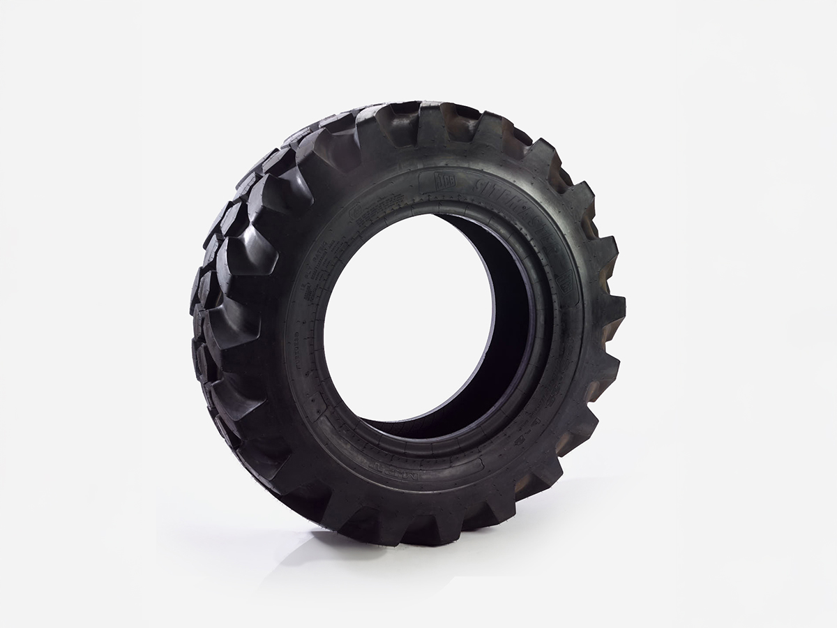 An image showing the front view of Ply Sitemaster Tyre 15.5-25 12 (Part 332/H7461)