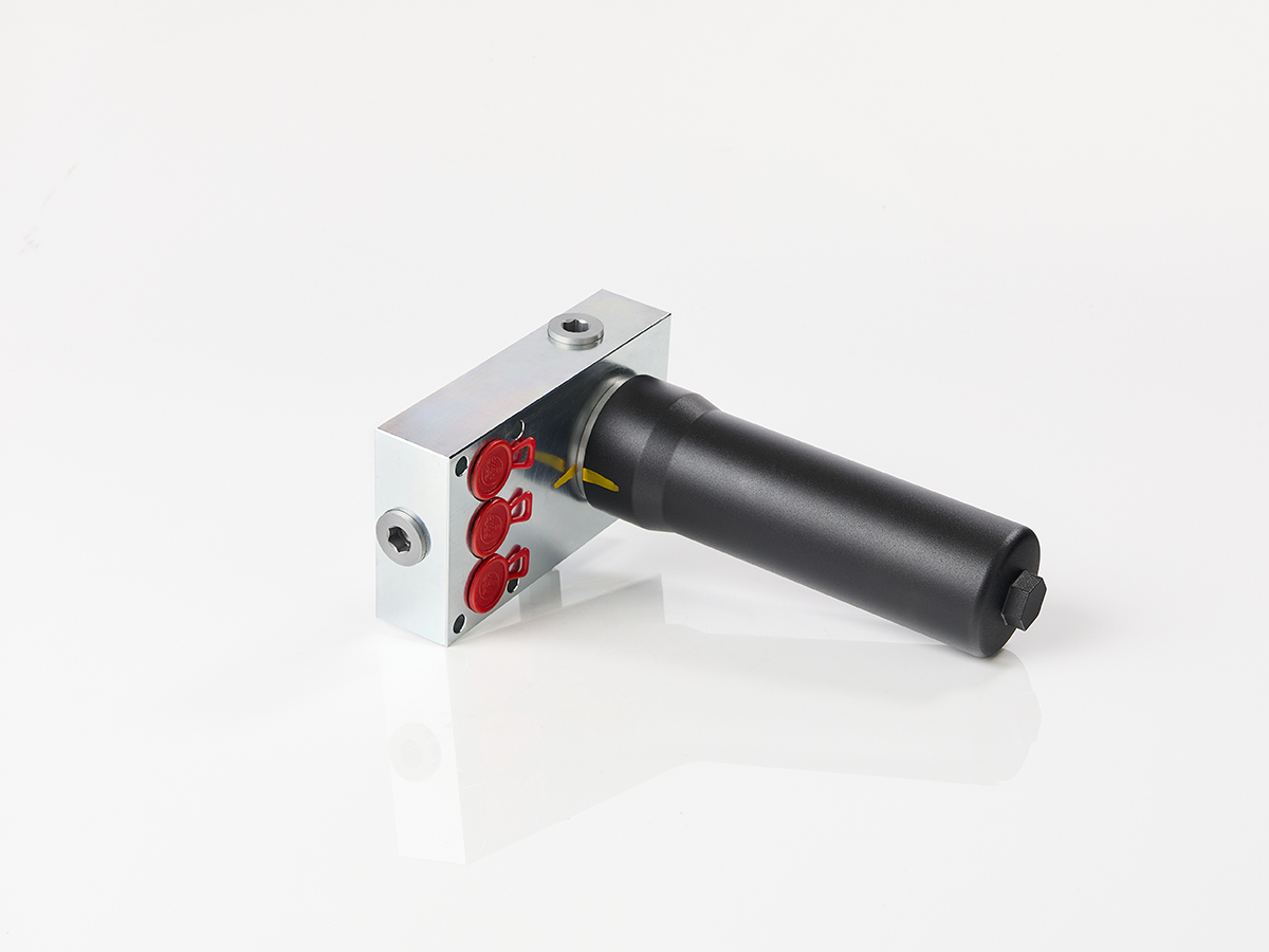 An image showing the front view of Oil Filter Housing (Part 332/M8283)