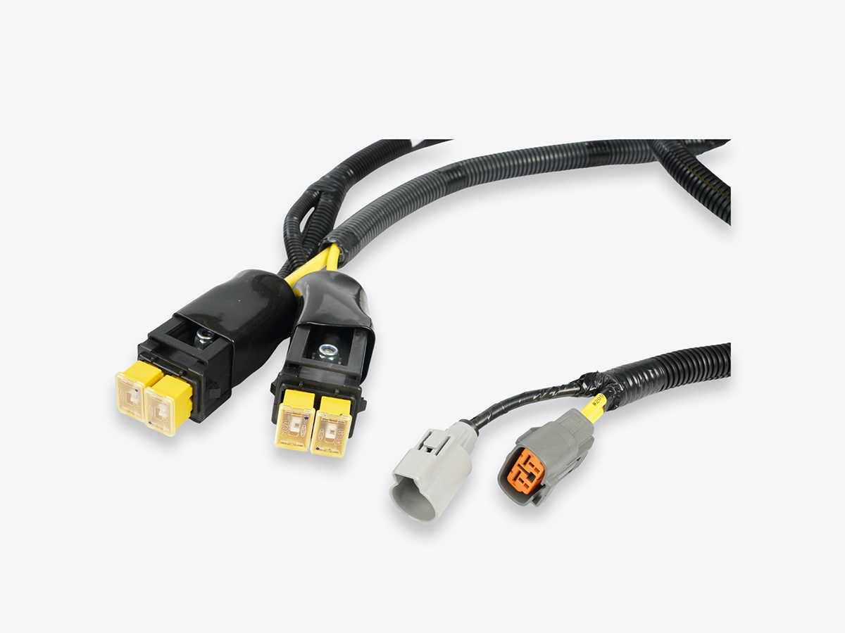 An image showing the back view of MAXI FUSE HARNESS (Part 334/Y0628)