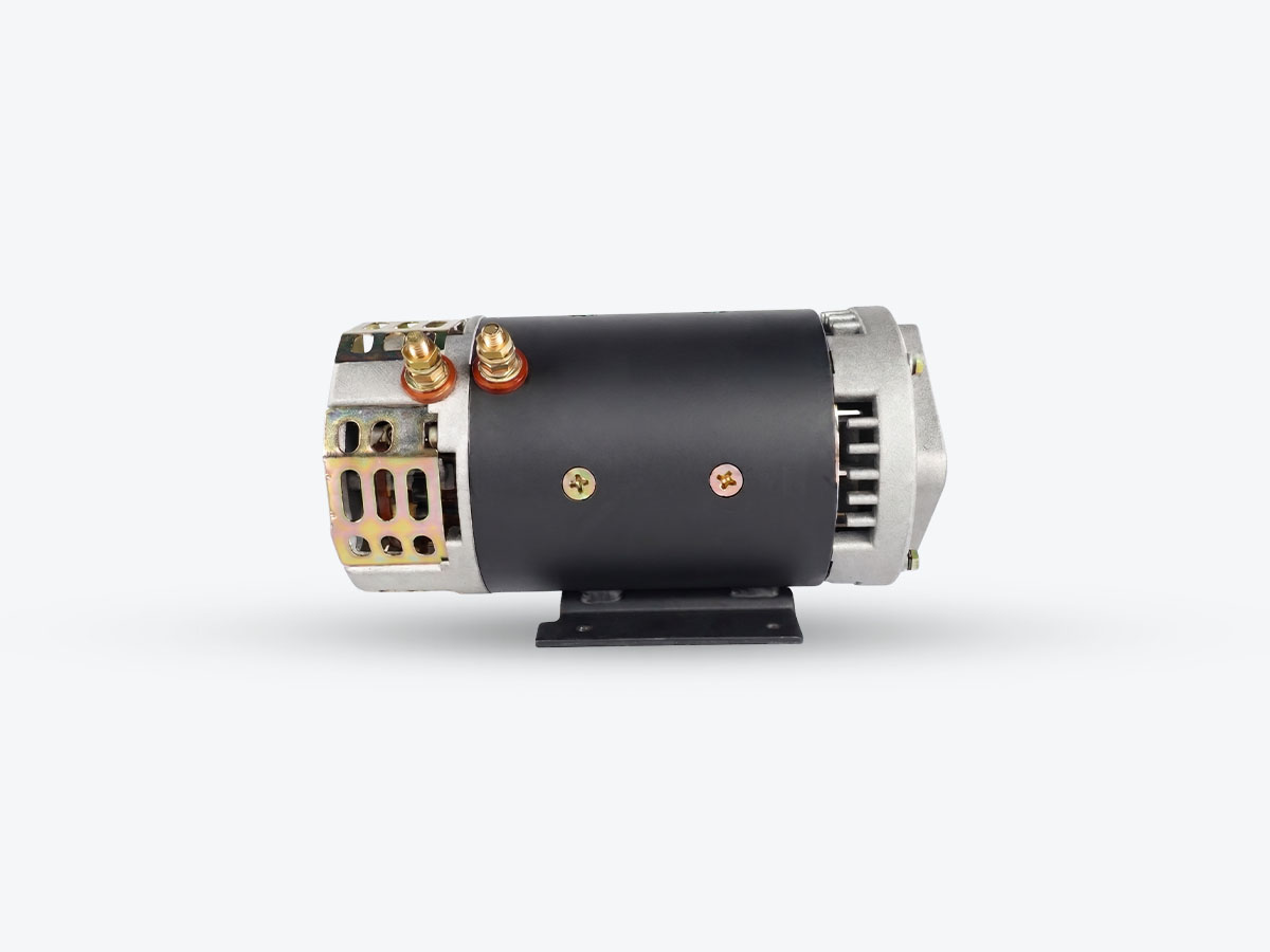 An image showing a side view of DC Motor 3.3 KW 24V (Part 443/E0048)