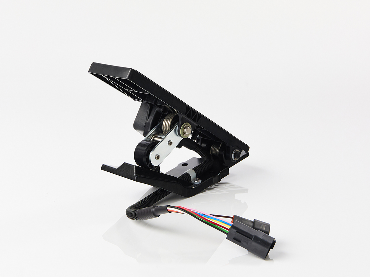 An image showing the back view of Throttle Pedal (Part 728/33100)