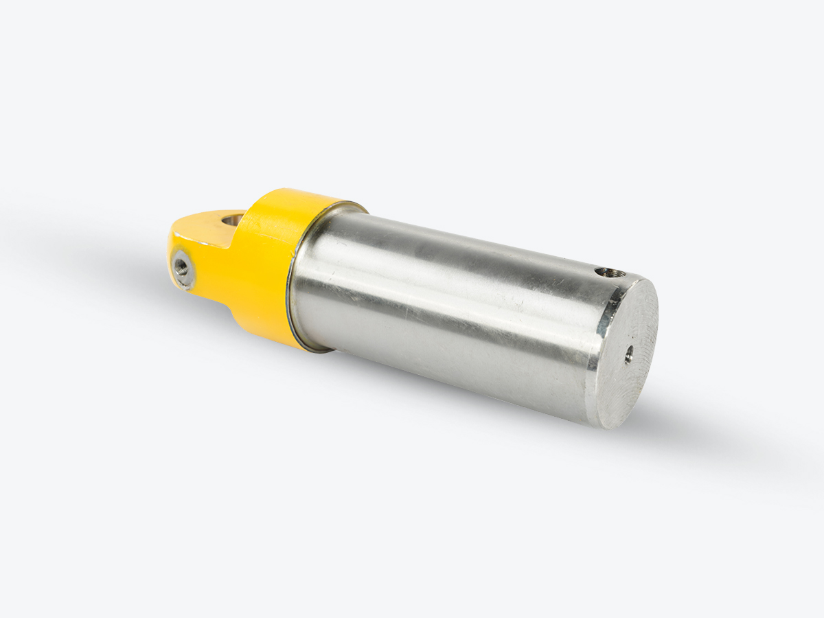 An image showing a side view of PIVOT PIN (Part 913/10079)